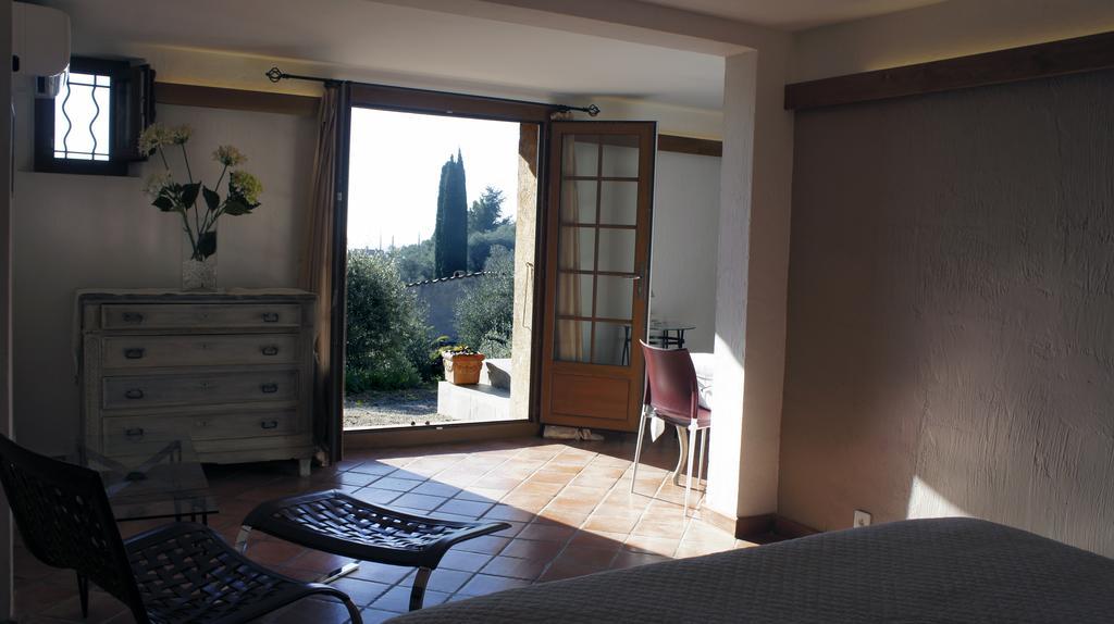 La Bergerie St Antoine Bed & Breakfast Spéracèdes Bagian luar foto